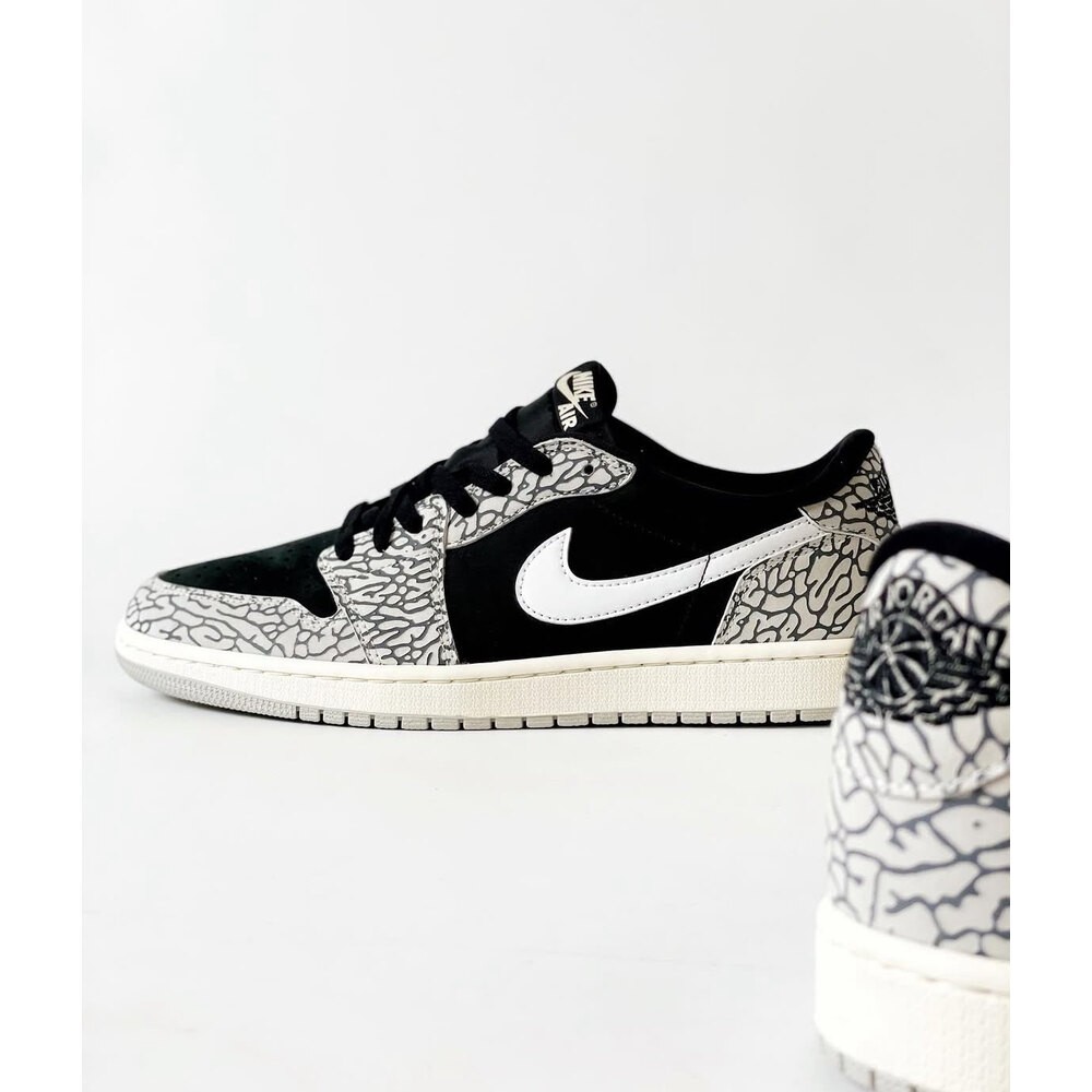 Nike Jordan Low Elephant Print