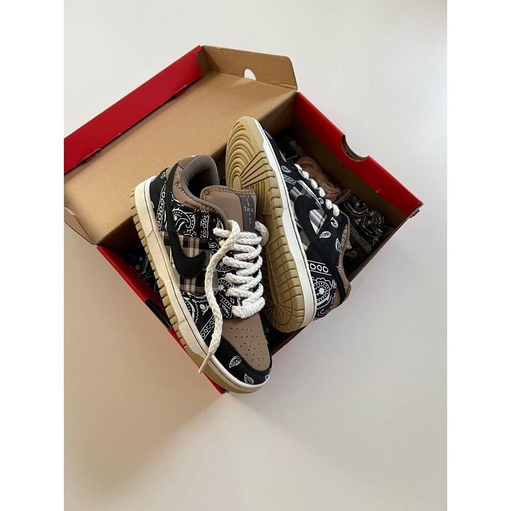 Nike Dunk Travis Scott