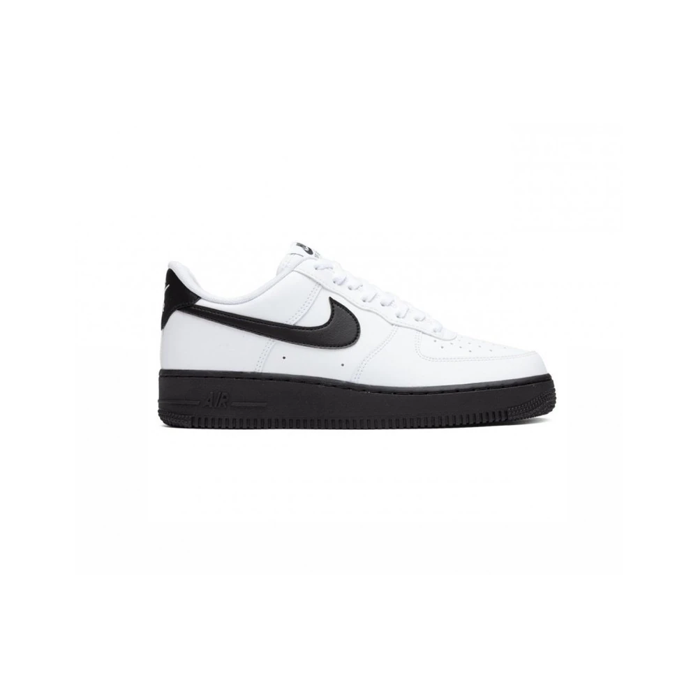 Nike Air Force Black White görsel 2