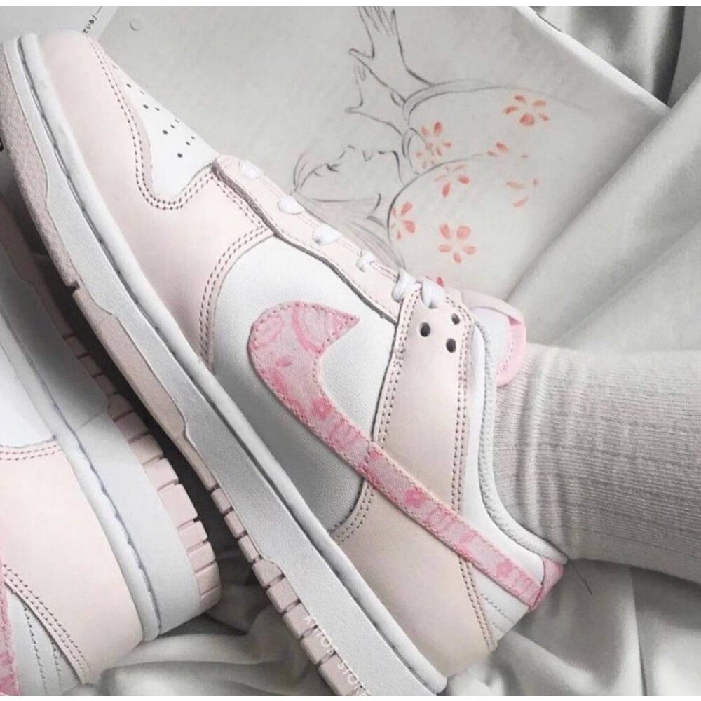 Nike Dunk Low Pink Paisley