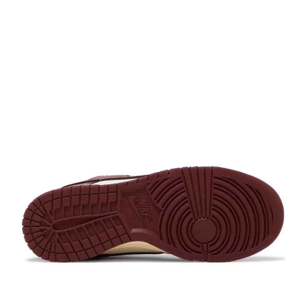 Nike Dunk Low Sisterhood Team Red görsel 6