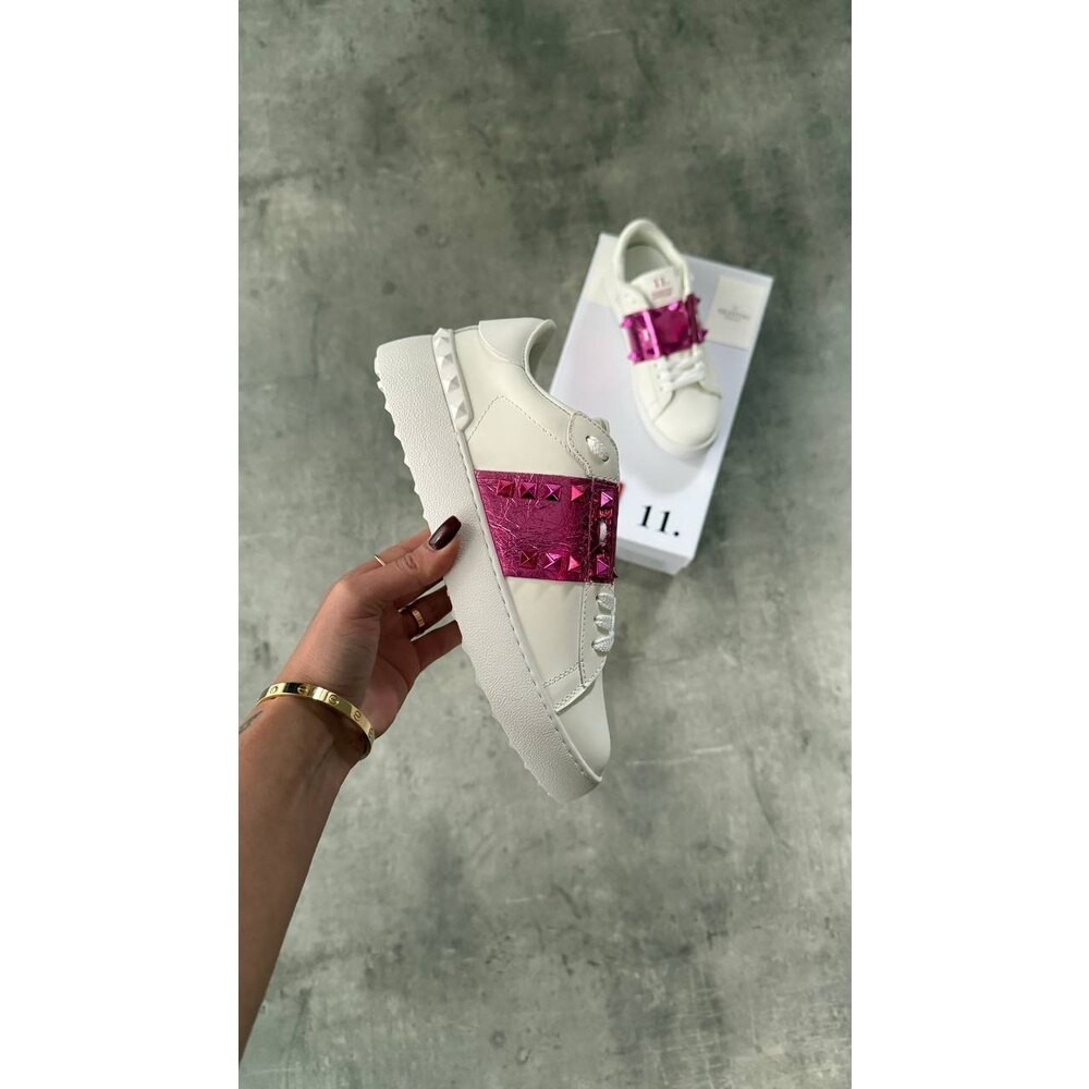 Valentino Rose