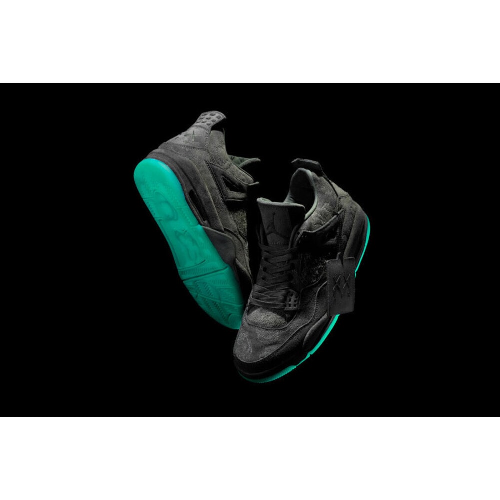 Nike Jordan Retro 4 KAWS