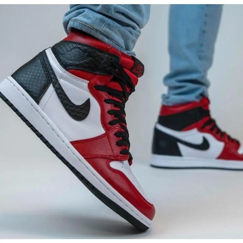Nike Air Jordan 1 Red