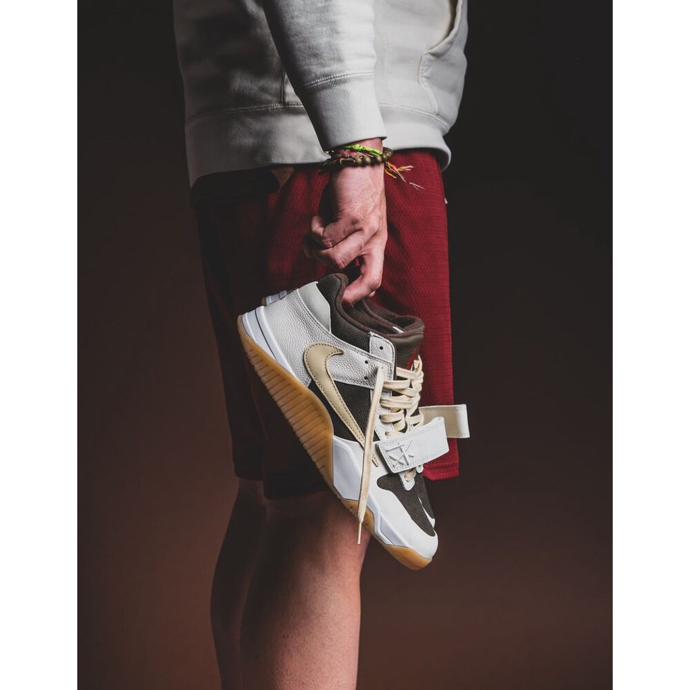 Jordan x Travis Scott Mocha Cut The Check