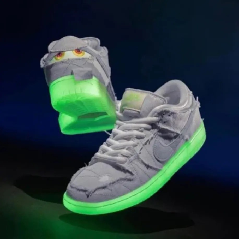 NIKE SB DUNK LOW MUMMY