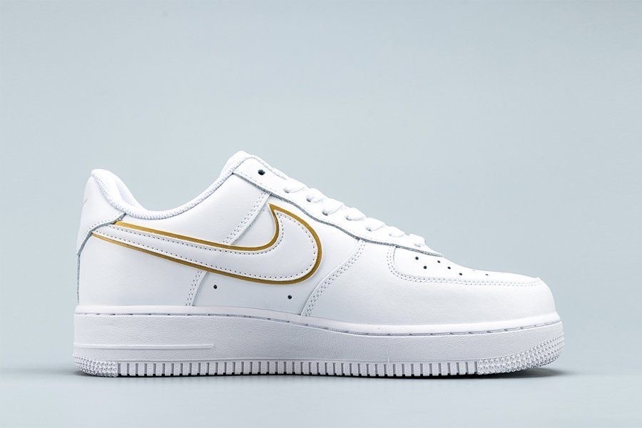 Nike Af 1 “ GOLD”
