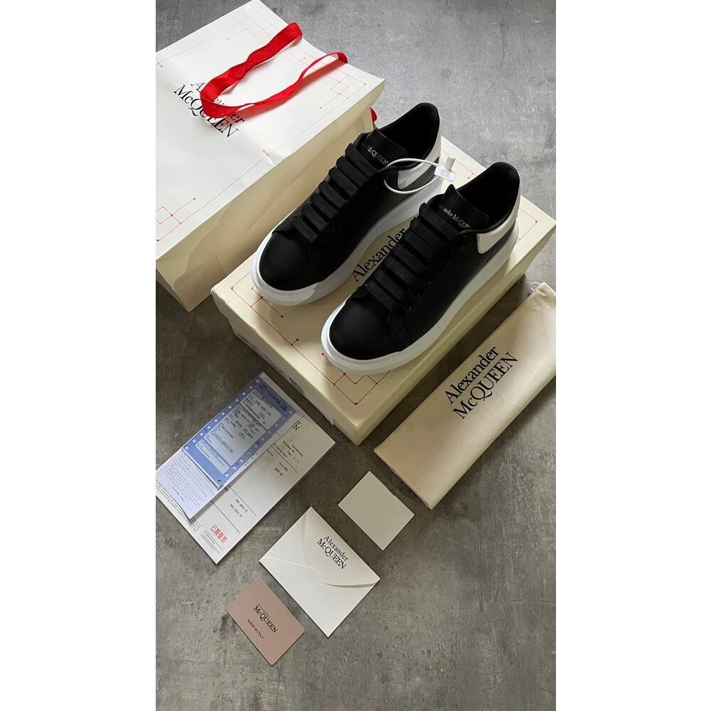 McQueen Siyah Beyaz Erkek