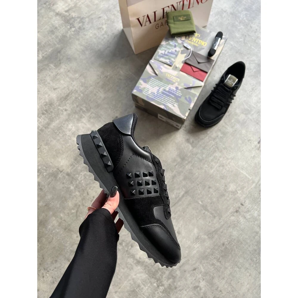 Valentino Black görsel 3