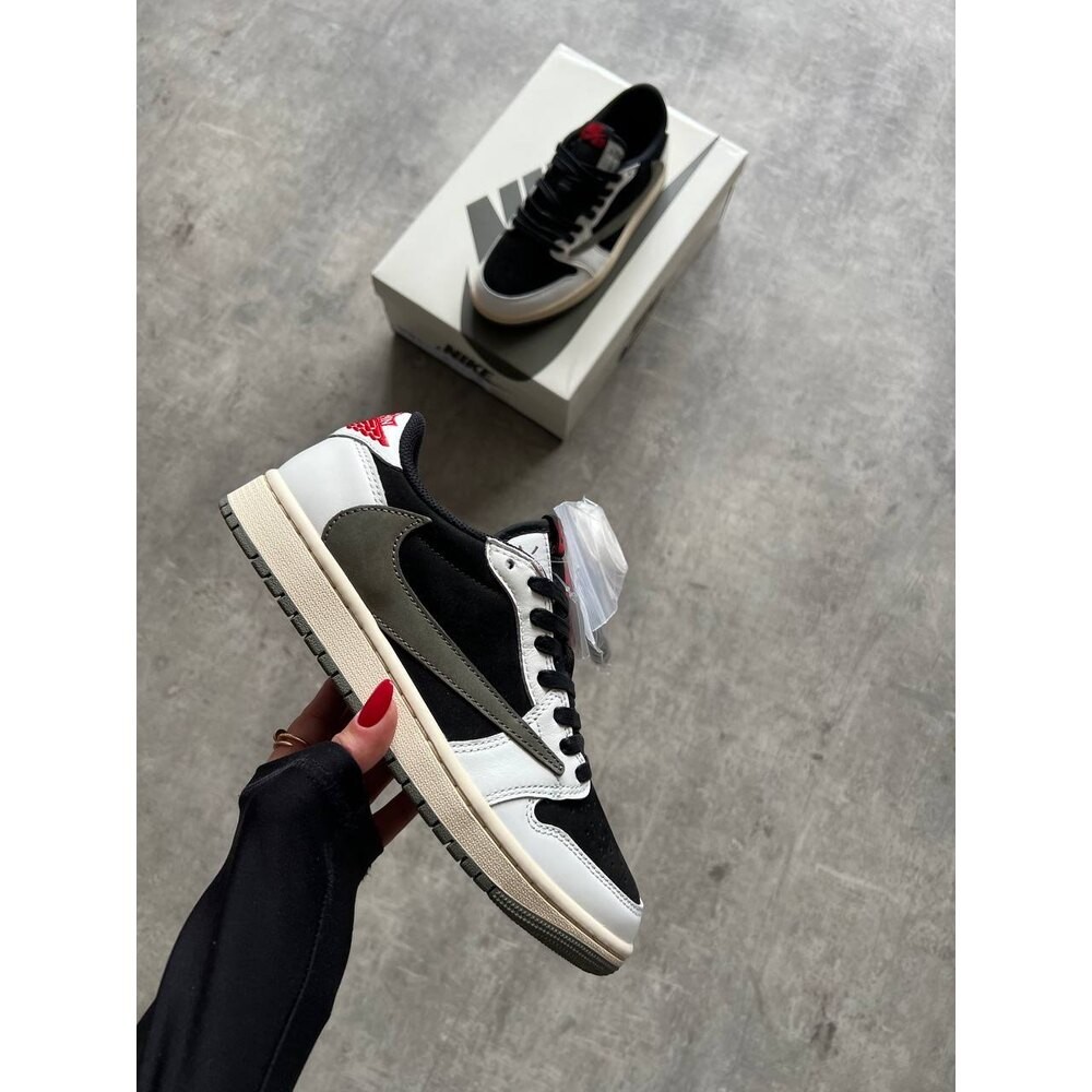 Travis Scott x Air Jordan 1 Low 'Mocha'
