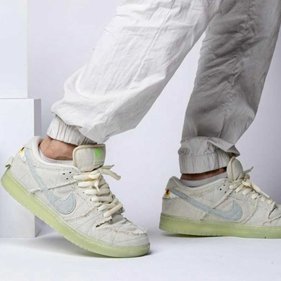 NIKE SB DUNK LOW MUMMY