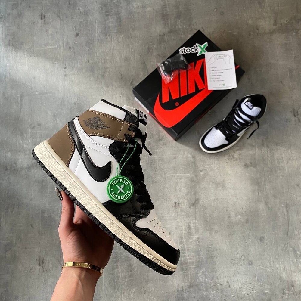 Nike Air Jordan 1 “ Mocha “