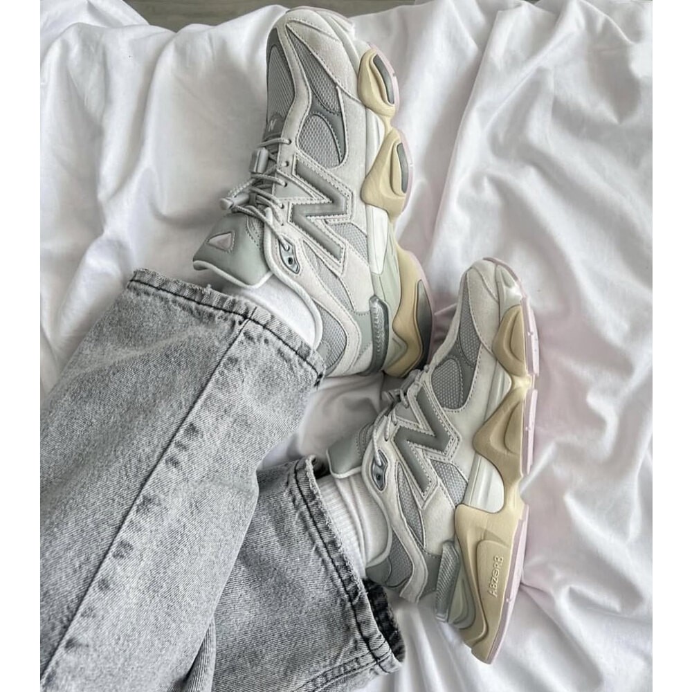 New Balance 9060 Akıllı Bağcık