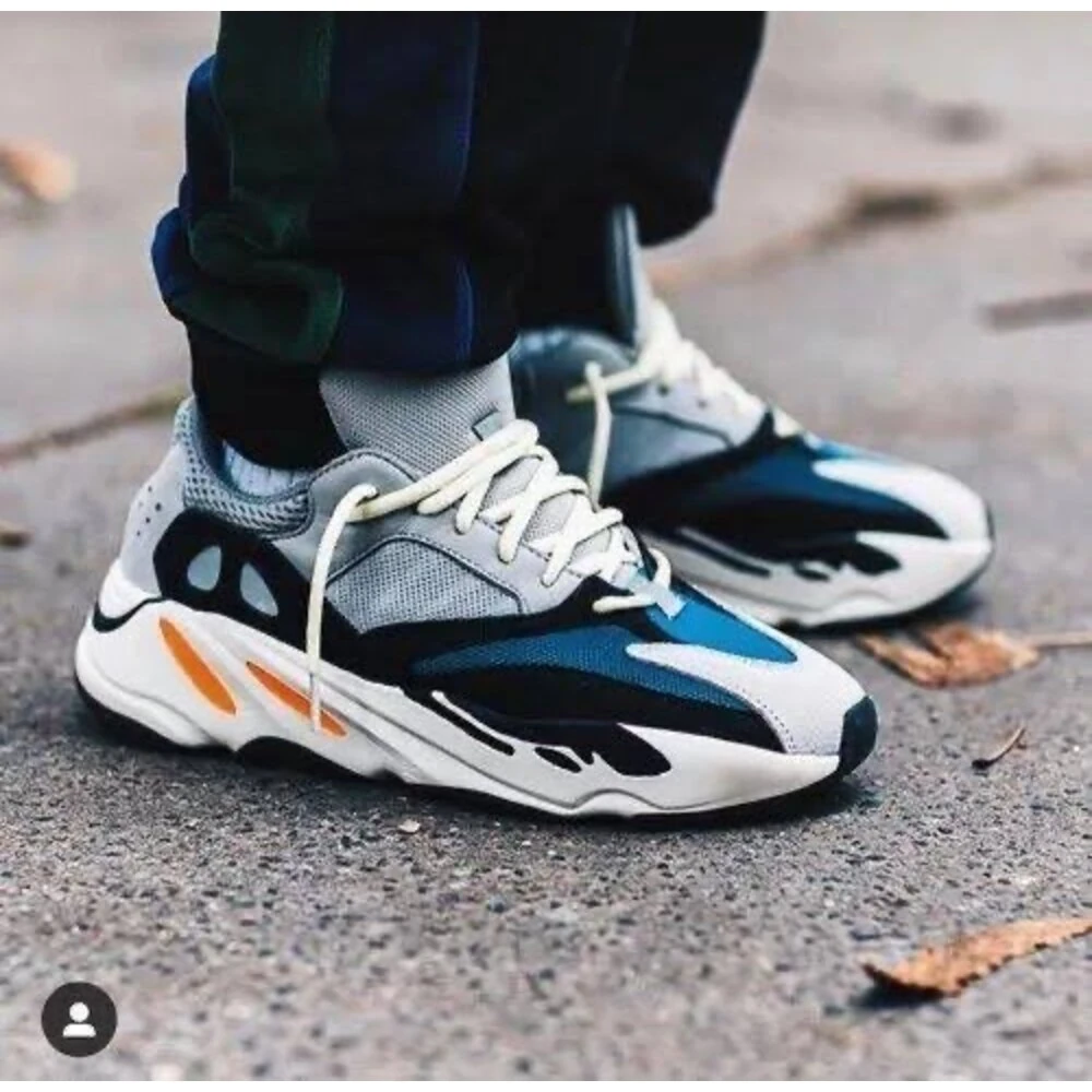 Adidas Yeezy 700 wawe Runner görsel 4