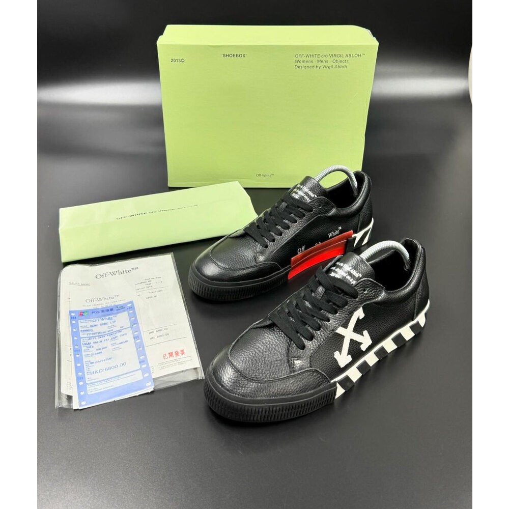 Off White Siyah