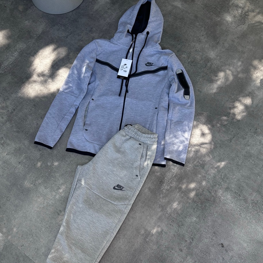 Nike Teech Fleech Gri Eşofman Takımı
