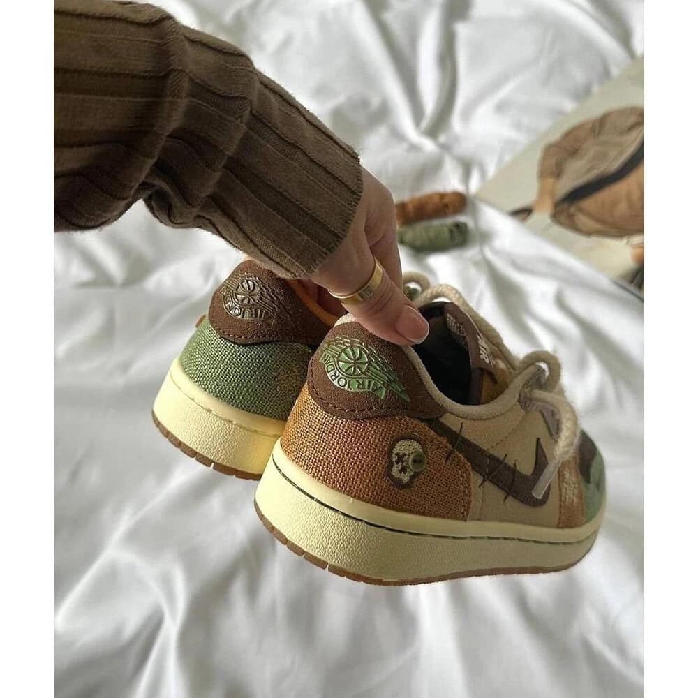 Jordan 1 Retro Low OG Zion Williamson Voodoo görsel 3