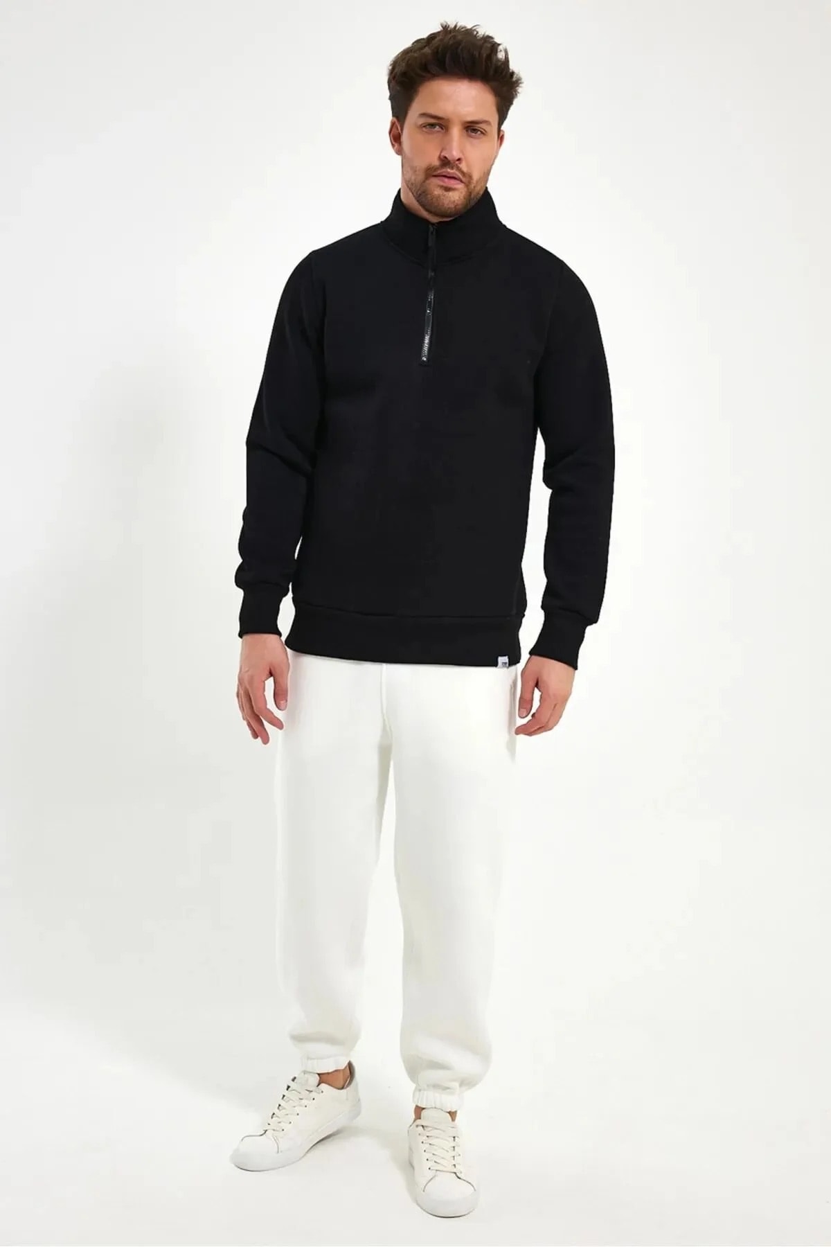 Siyah Boğazlı Sweatshirt