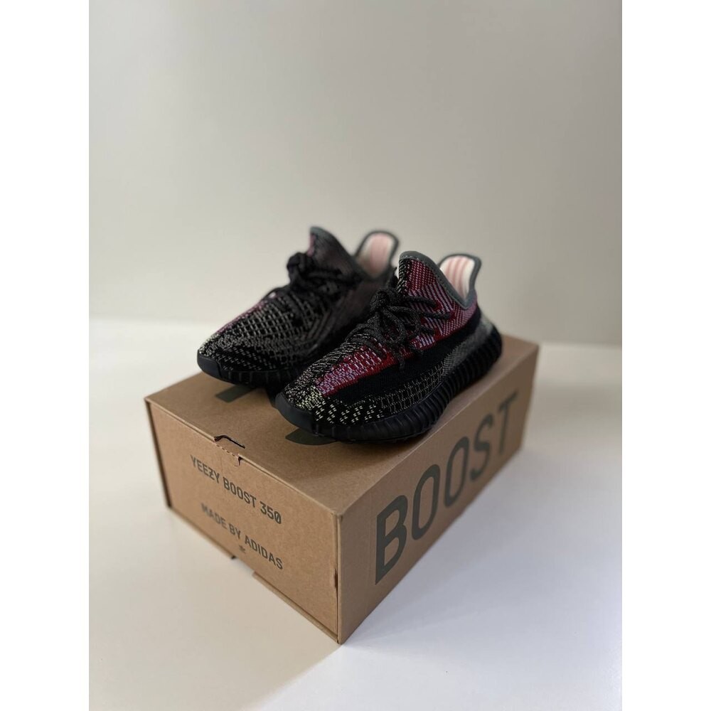 Yeezy Boost 350 V2 Yecheil