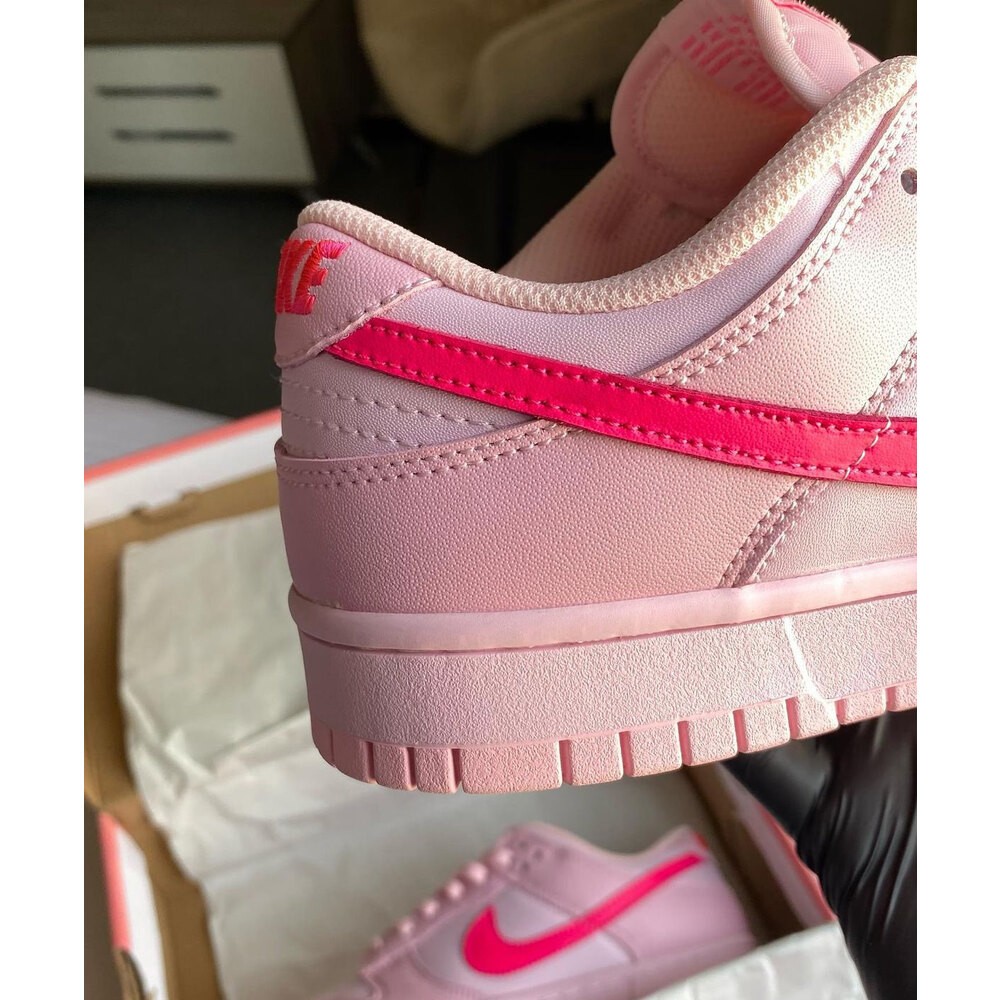 Nike Dunk Low Barbie Triple Pink