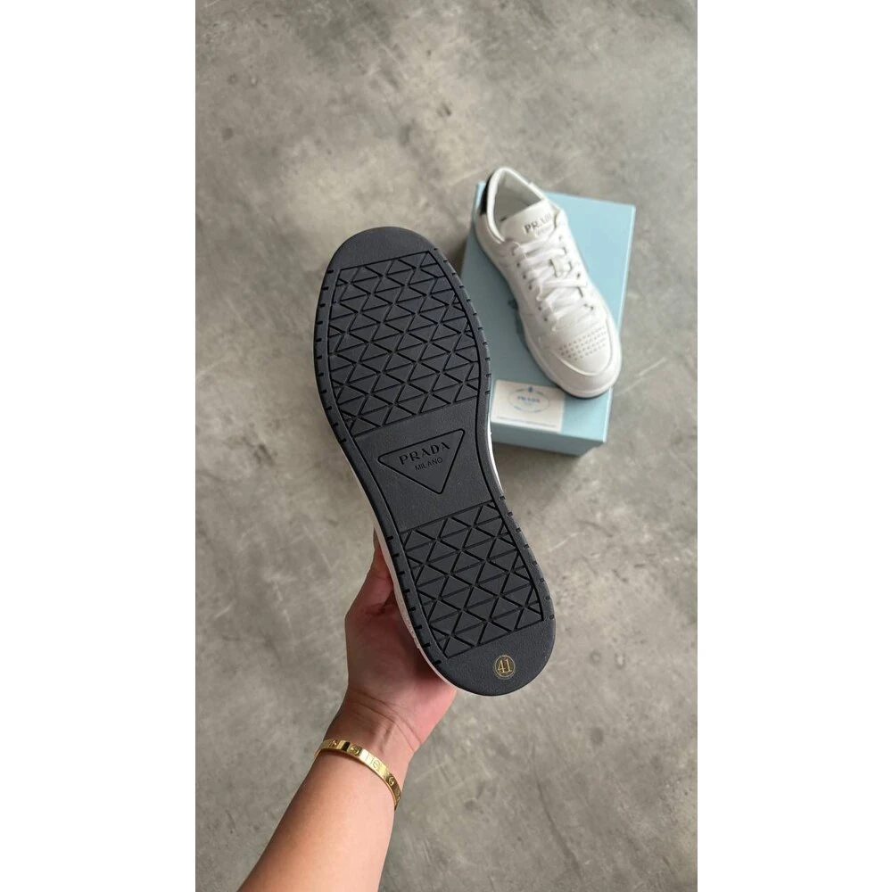 Prada White görsel 3