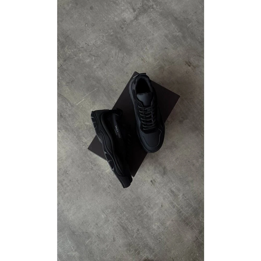 Valentino Black görsel 3