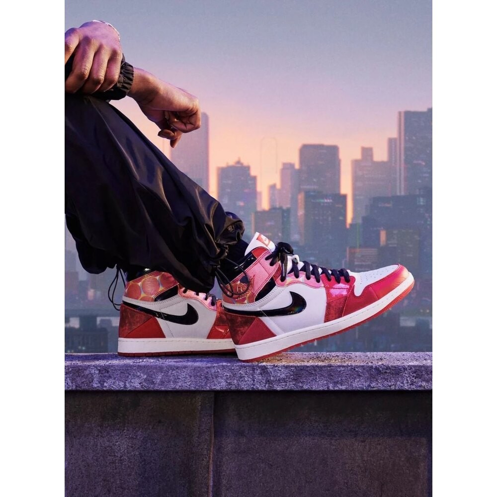 JORDAN 1 HIGH OG SPIDER-MAN ACROSS THE SPIDER-VERSE