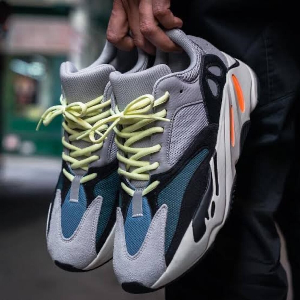 Adidas Yeezy 700 wawe Runner