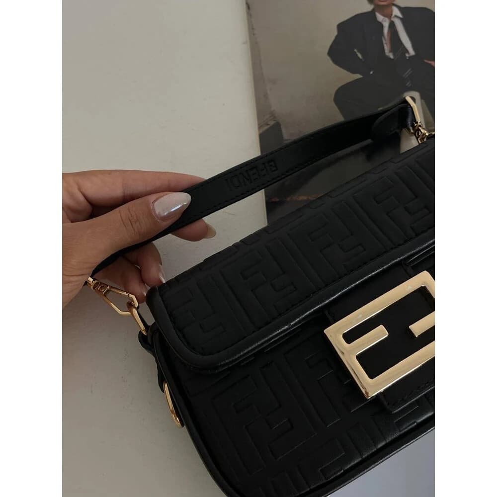 Fendi Baget Mini Bag Leather Black görsel 3