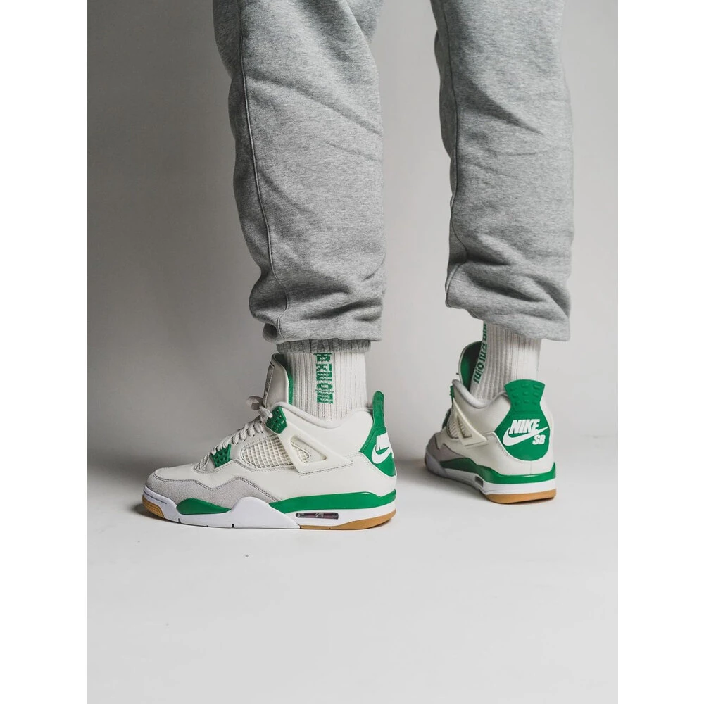 Air Jordan Retro 4 Pine Green görsel 3