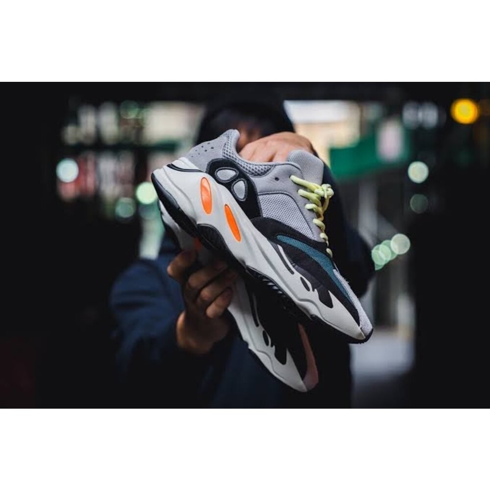 Adidas Yeezy 700 wawe Runner