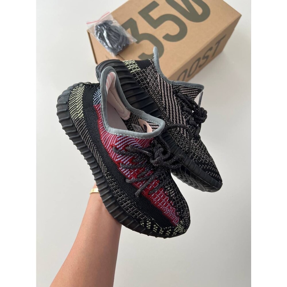 Yeezy Boost 350 V2 Yecheil