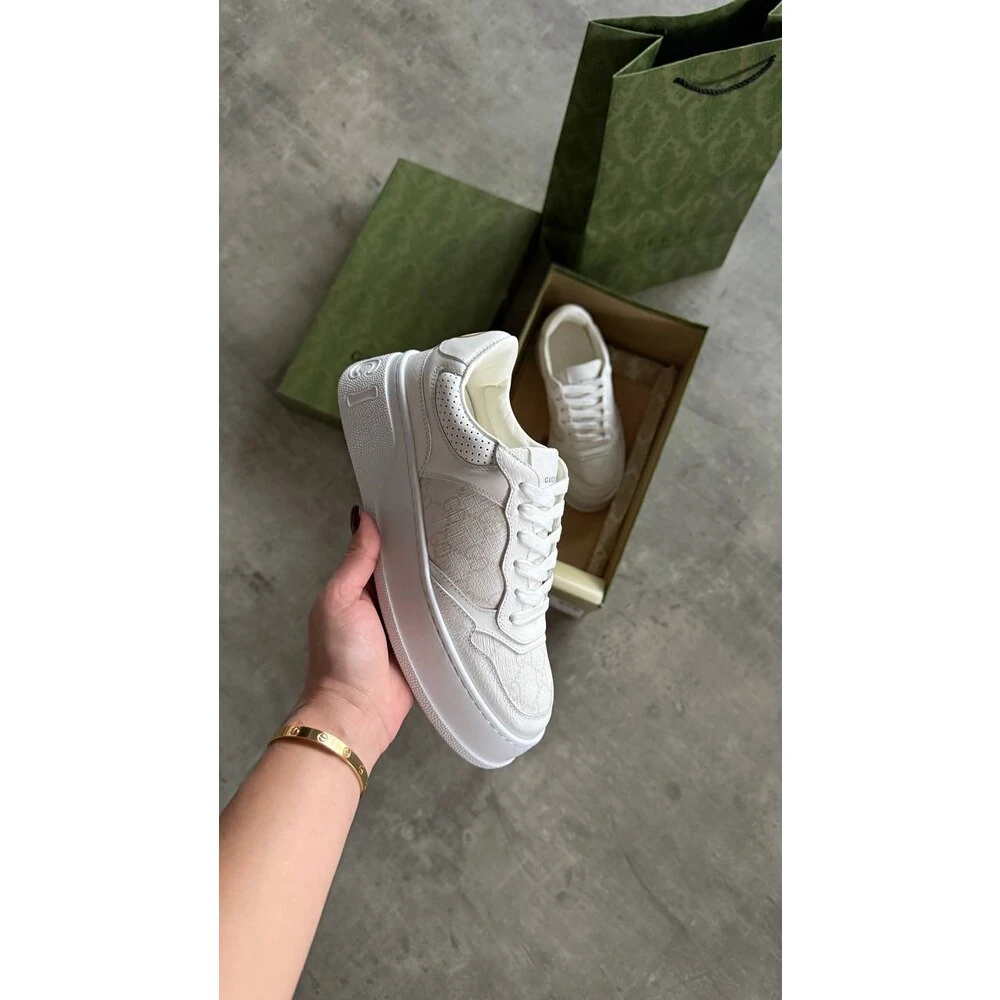 Gucci Beyaz Kadın görsel 3