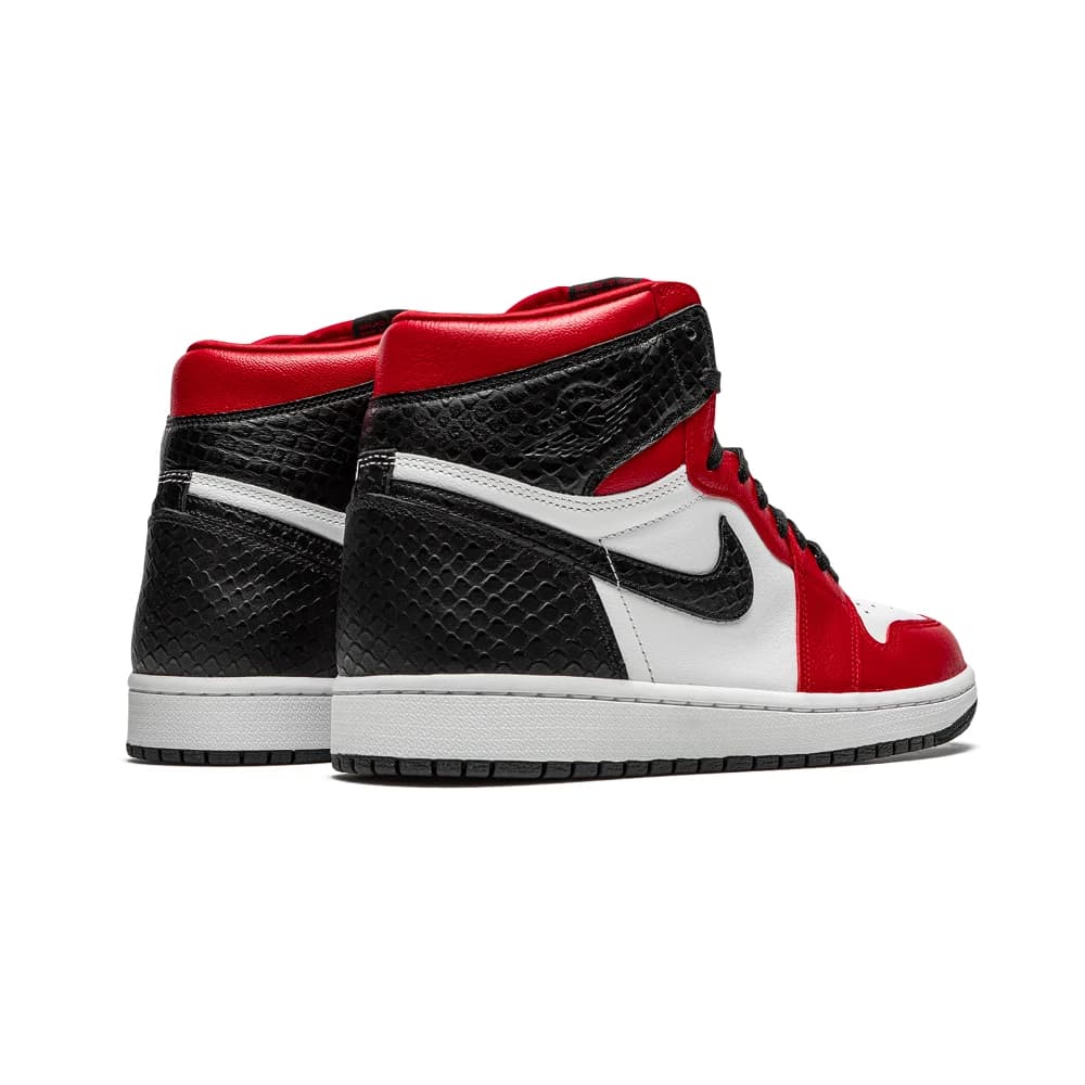 Jordan 1 Retro High Satin Snake Chicago görsel 3