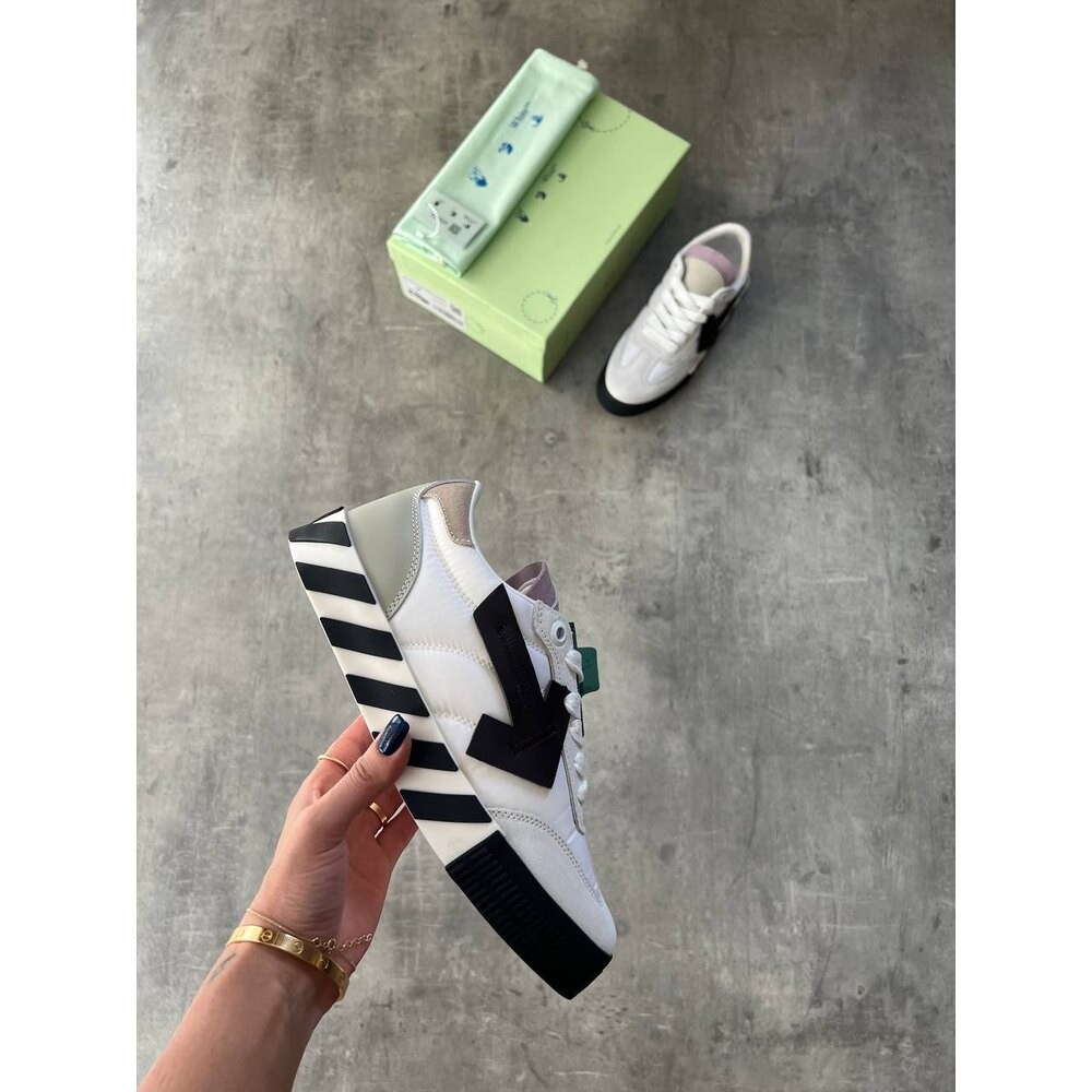 Off White X New Seseon
