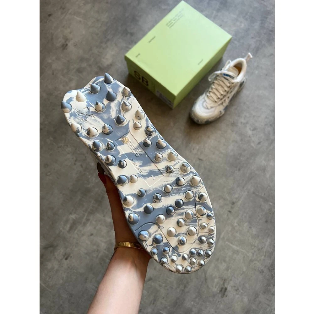 Off White X New Seseon görsel 3