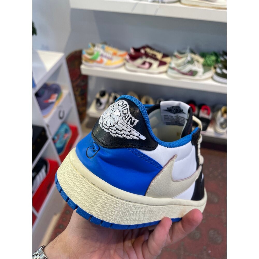 44 Nike Travis Tapuk Ezik