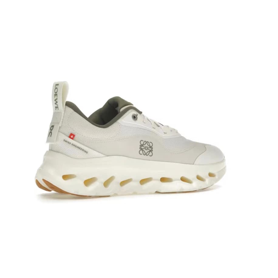 On Running Cloudtilt 2 LOEWE White Khaki görsel 5