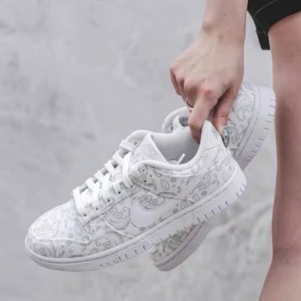 Nike Dunk Low Paisley White