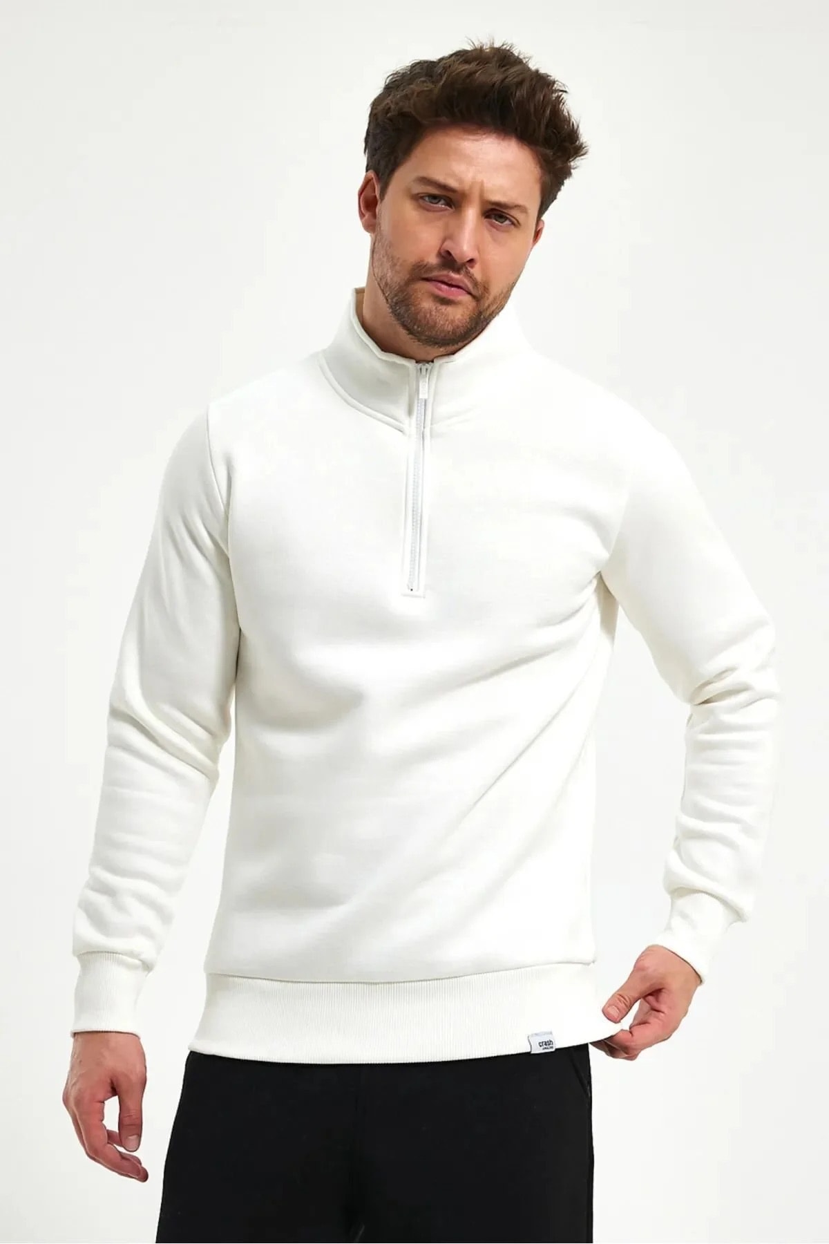Beyaz Boğazlı Fermuarlı Sweatshirt