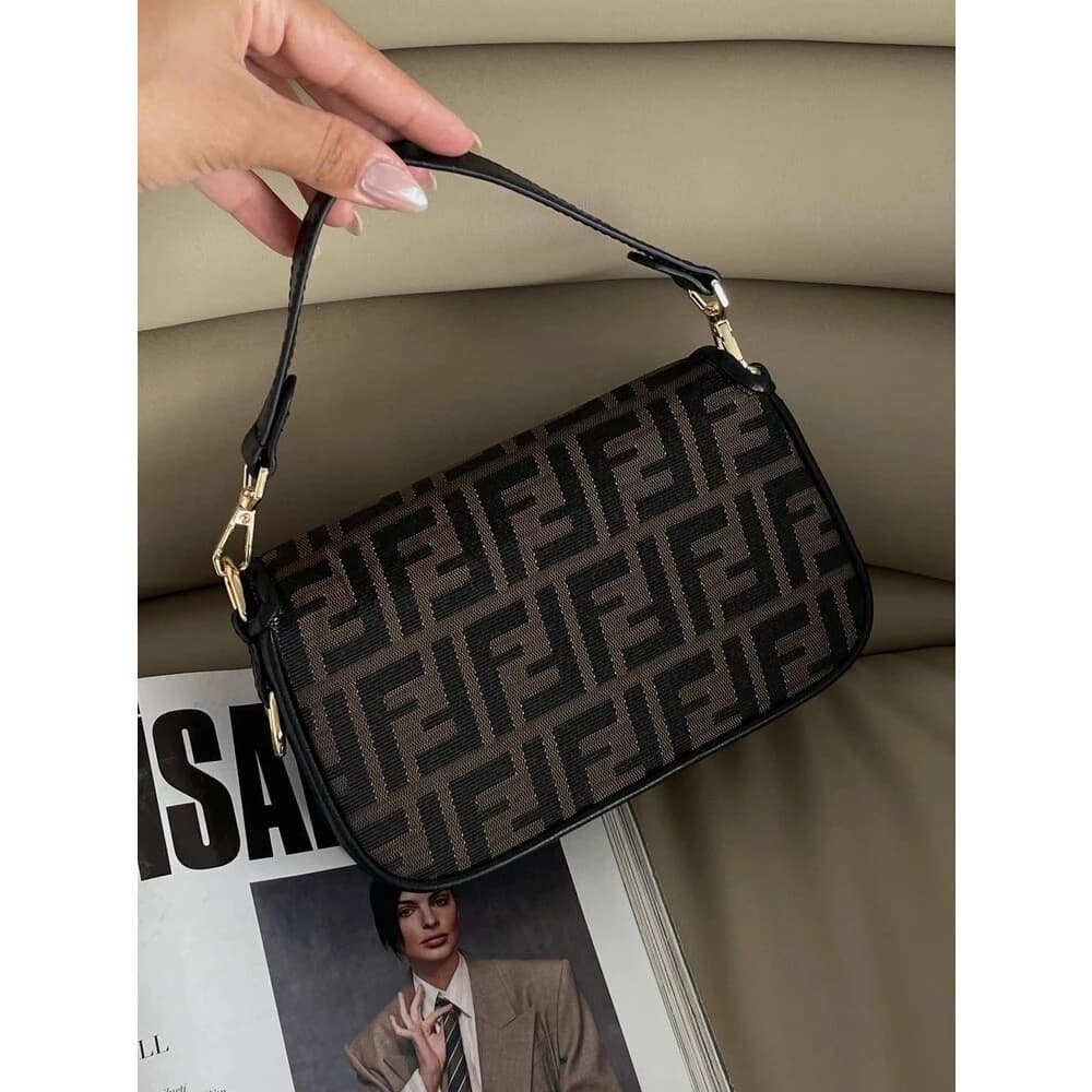 Fendi Baget Mini Bag Monochrome görsel 3
