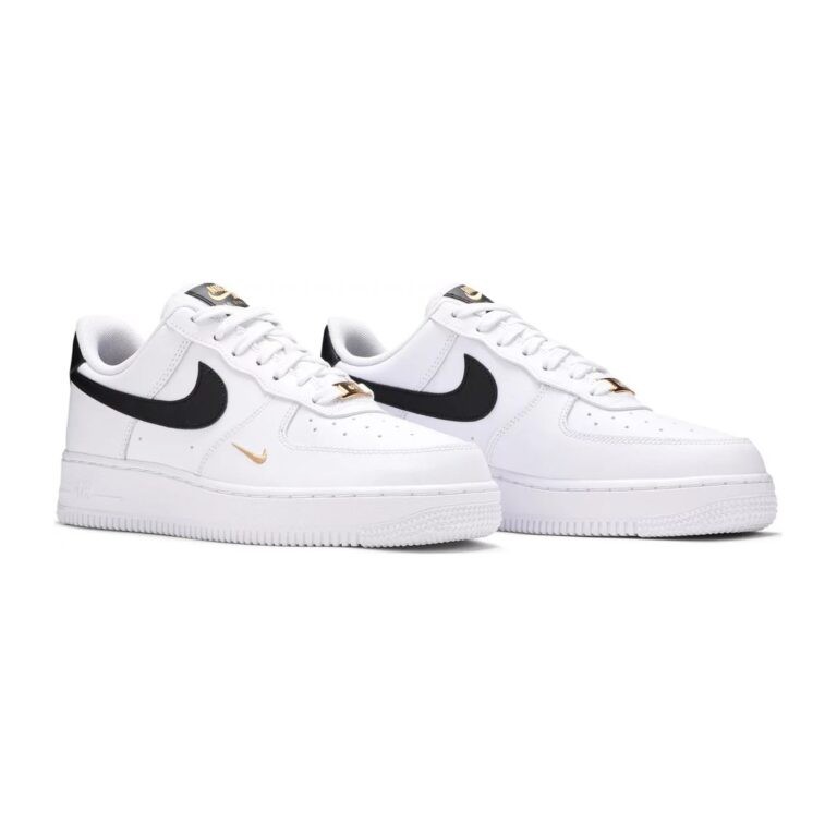 Nike Air Force 1 07 Essential White Black