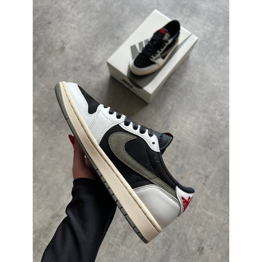 Travis Scott x Air Jordan 1 Low 'Mocha'