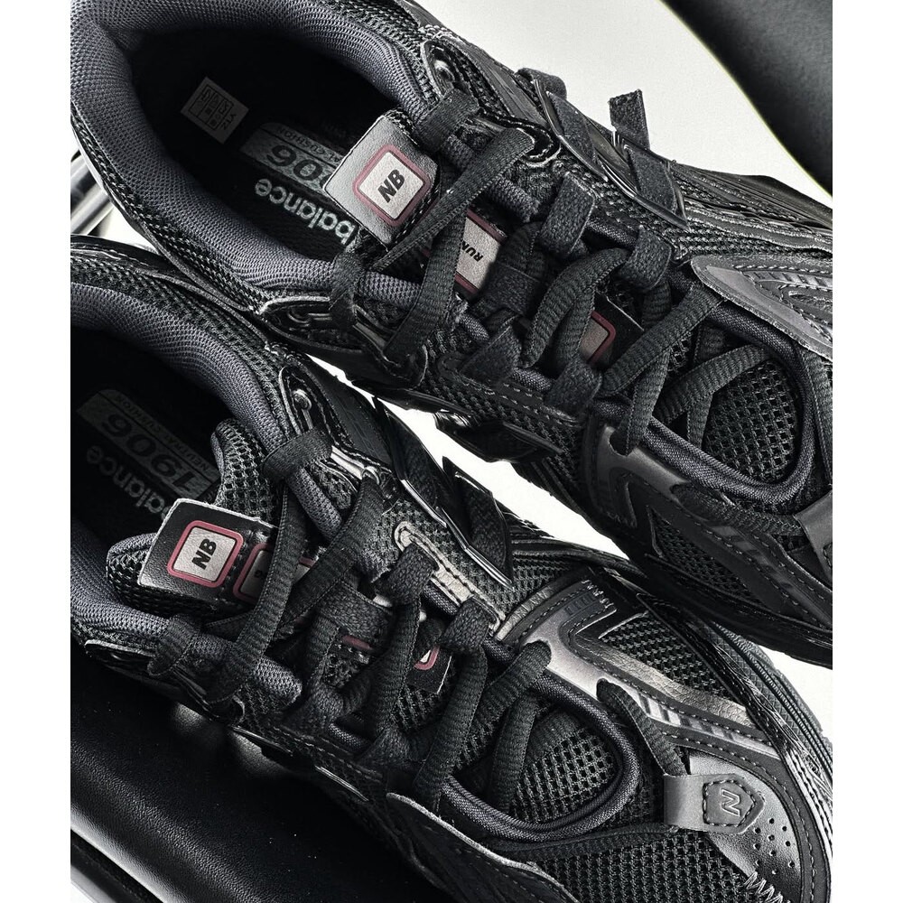 New Balance 1906A Black