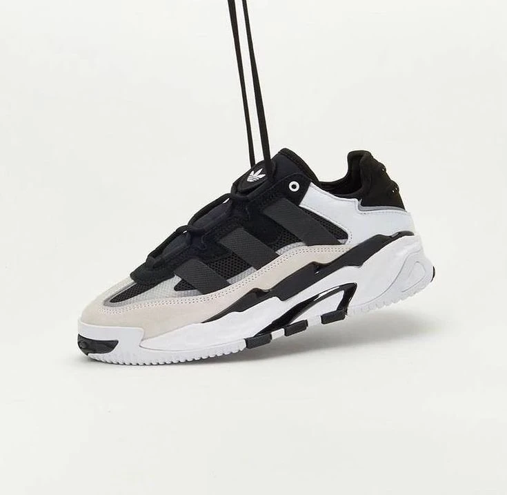 Adidas Niteball “ White & Black “