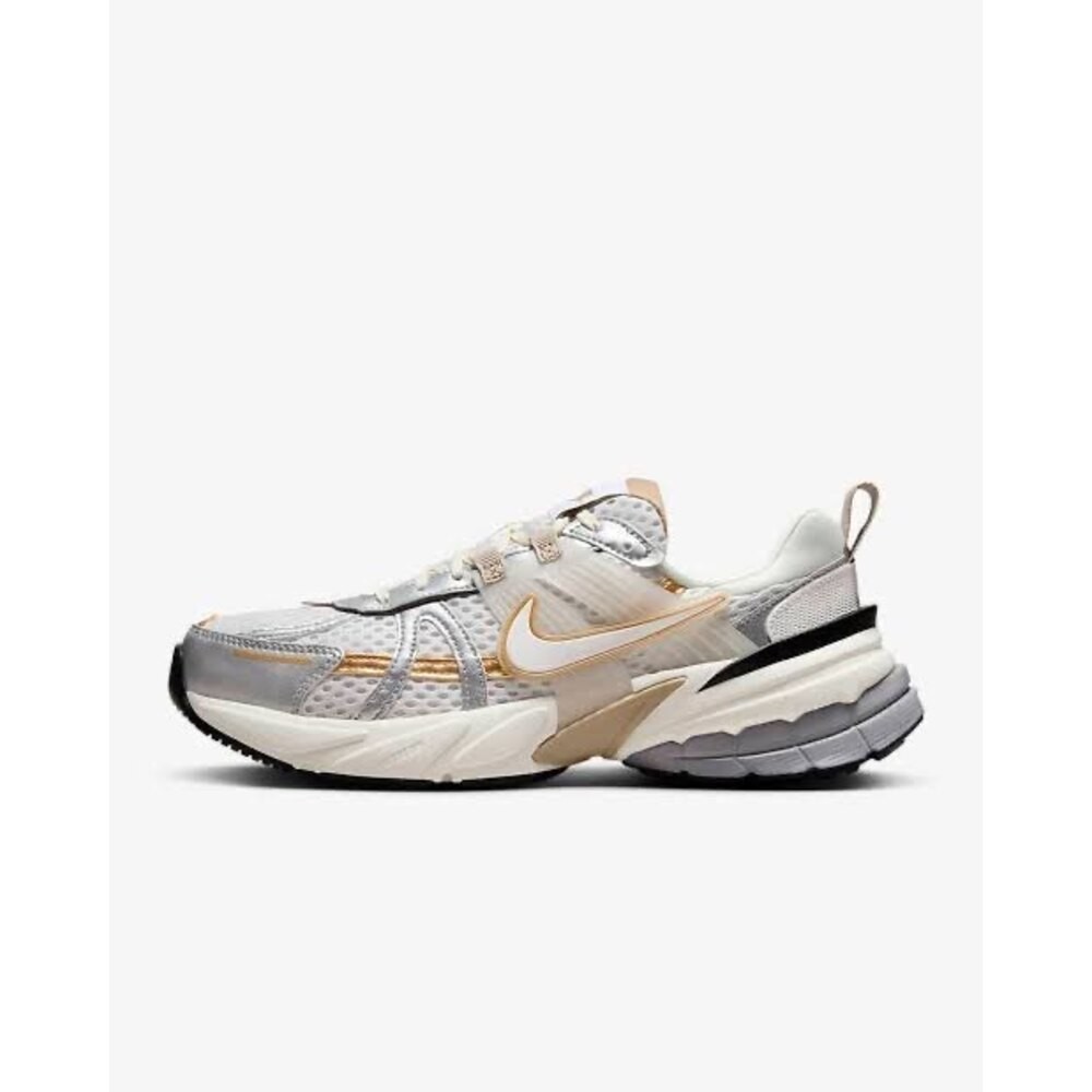 Nike V2K RUN SUMMIT Gold