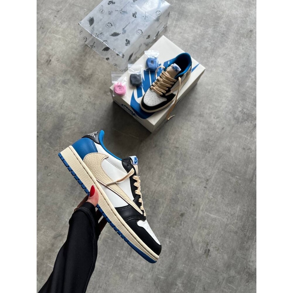 Travis Scott x Air Jordan 1 Low 'Fragment'