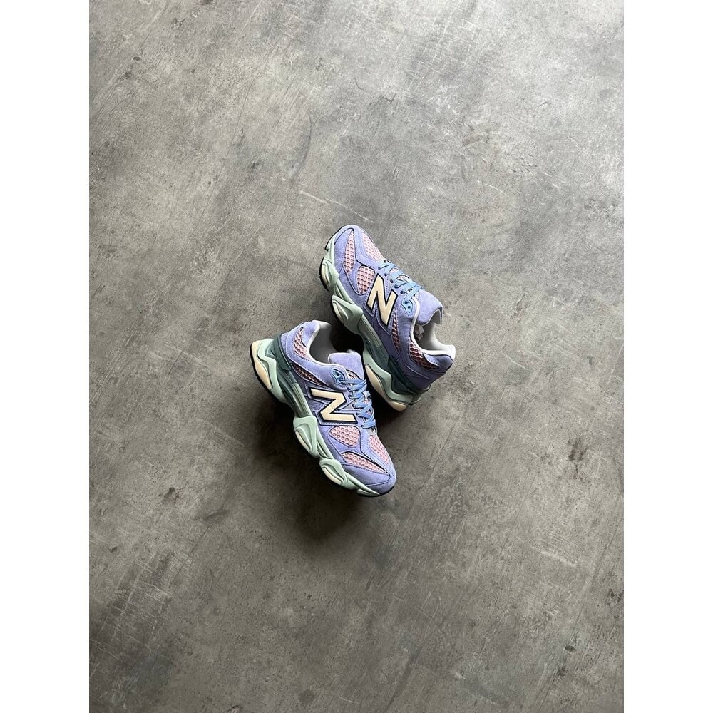 New balance U 9060 Missing Piecs