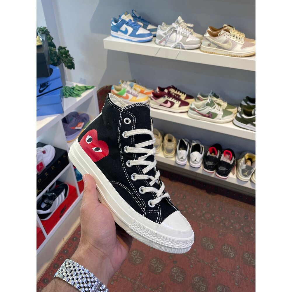 38 Converse Bilekli Kalpler