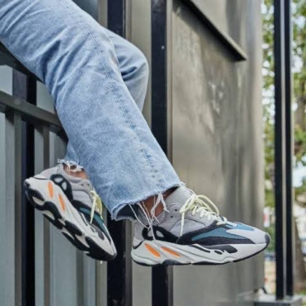 Adidas Yeezy 700 wawe Runner